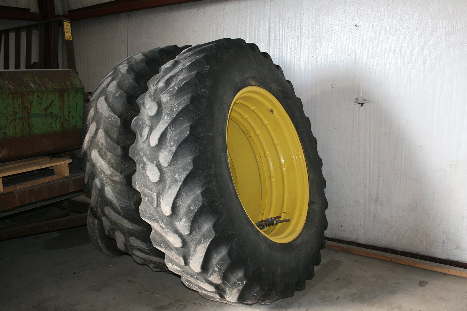 Property photo 110 - FARM EQUIPMENT AUCTION - SWAYZEE, IN