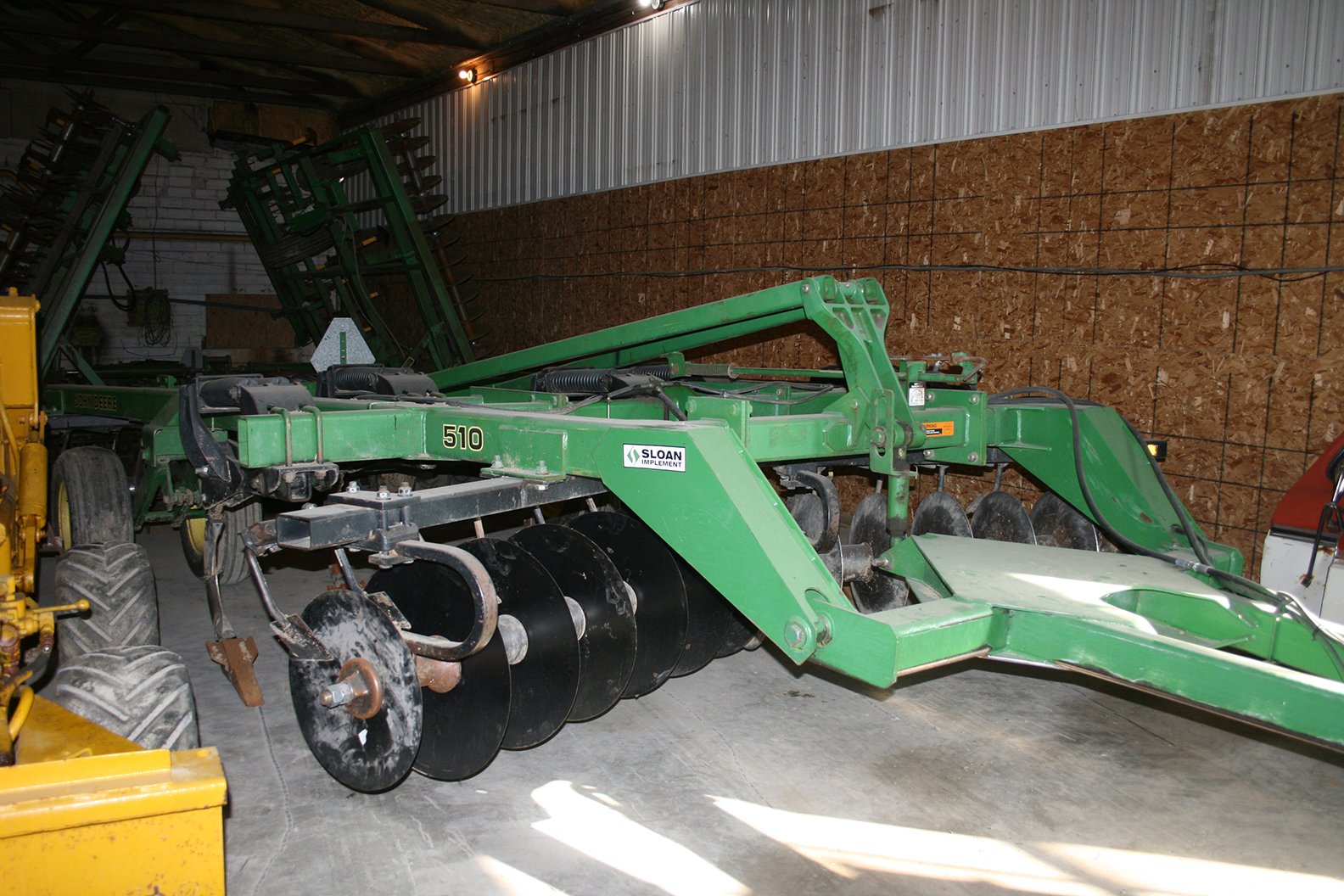 Property photo 17 - FARM EQUIPMENT AUCTION - SWAYZEE, IN