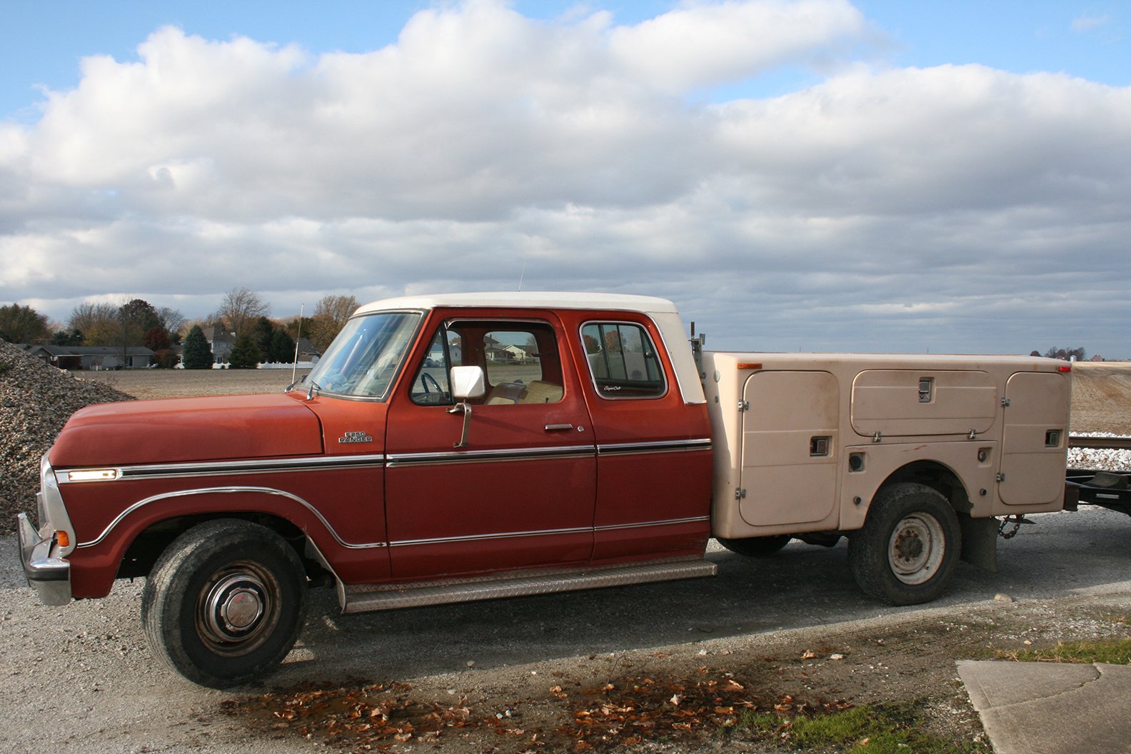 Property photo 76 - FARM EQUIPMENT AUCTION - SWAYZEE, IN