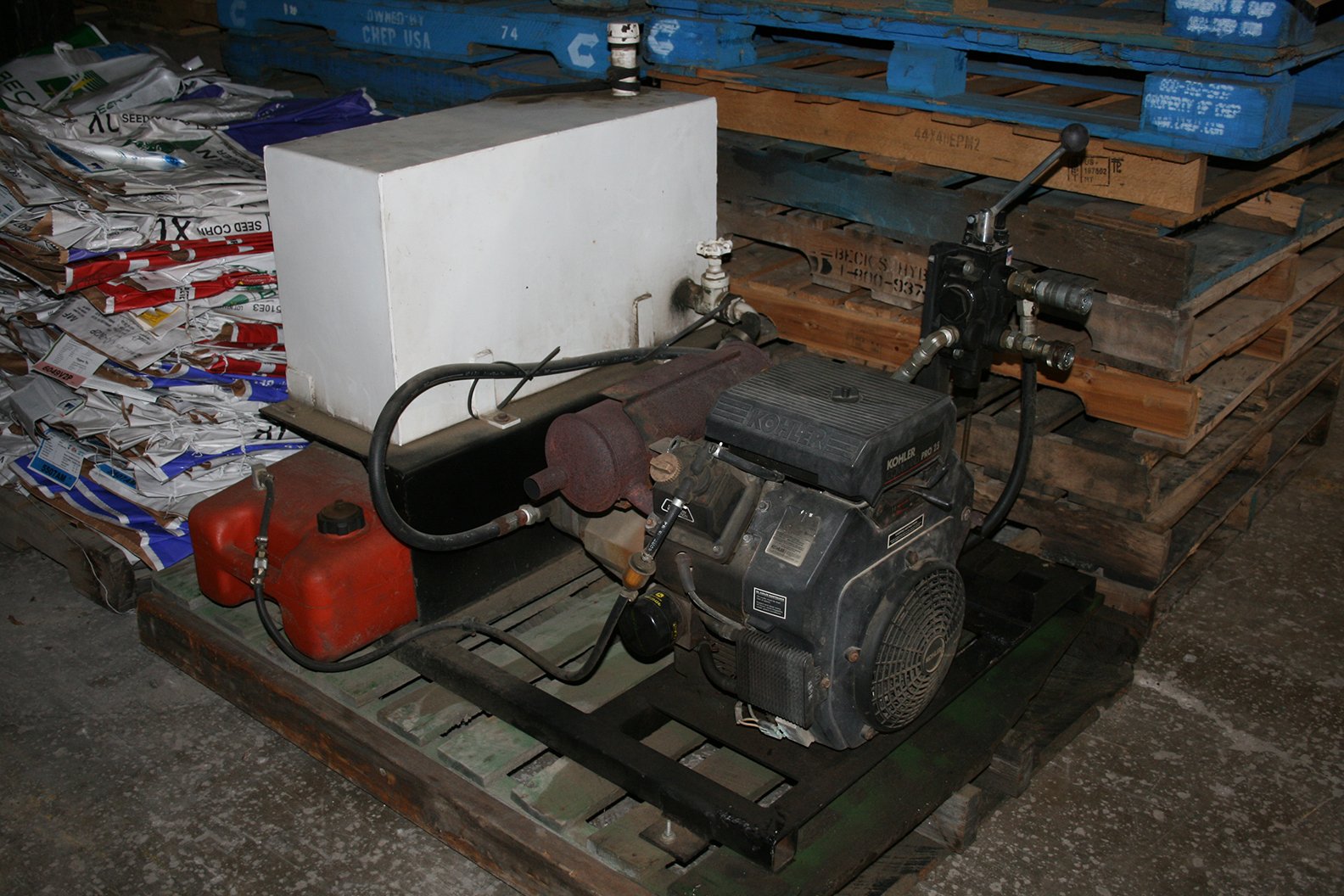 Property photo 85 - FARM EQUIPMENT AUCTION - SWAYZEE, IN