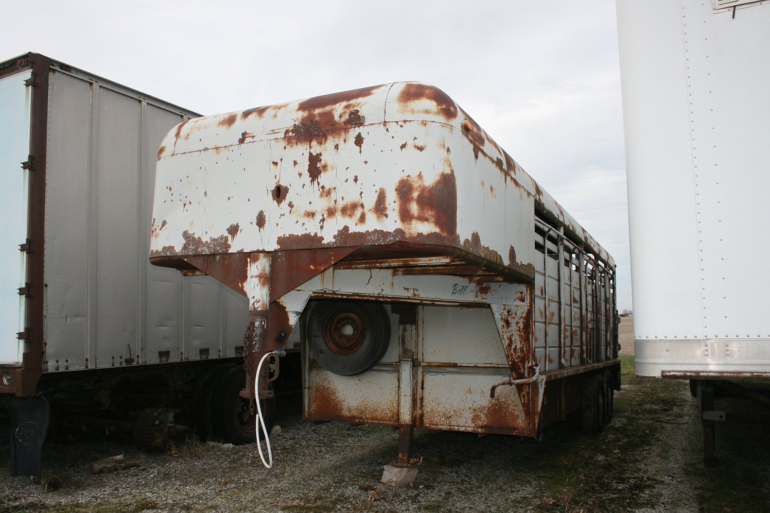 Property photo 80 - FARM EQUIPMENT AUCTION - SWAYZEE, IN