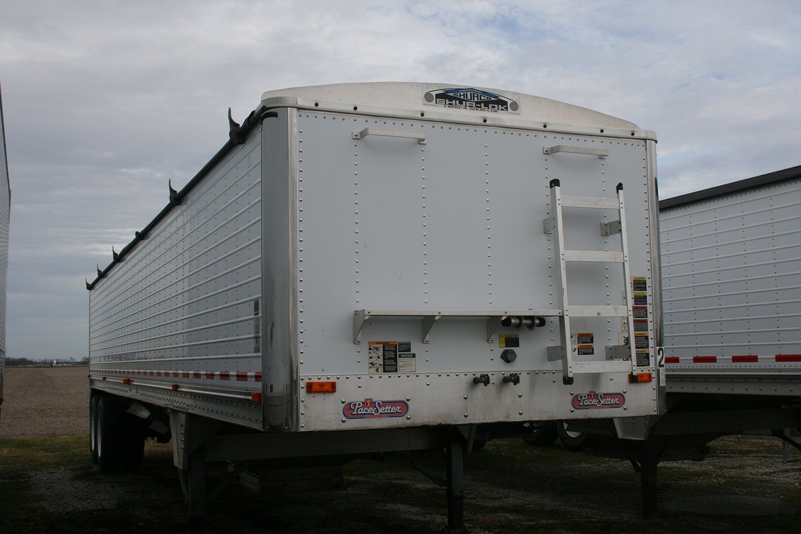 Property photo 78 - FARM EQUIPMENT AUCTION - SWAYZEE, IN