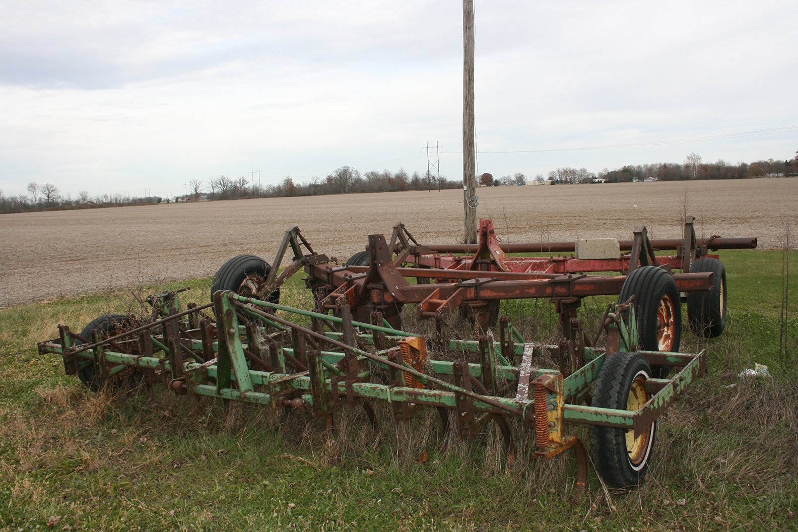 Property photo 27 - FARM EQUIPMENT AUCTION - SWAYZEE, IN