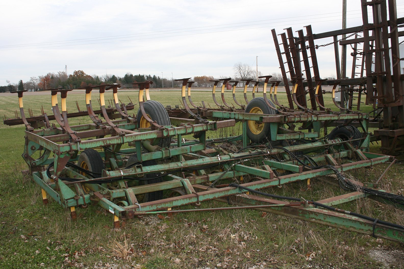 Property photo 18 - FARM EQUIPMENT AUCTION - SWAYZEE, IN