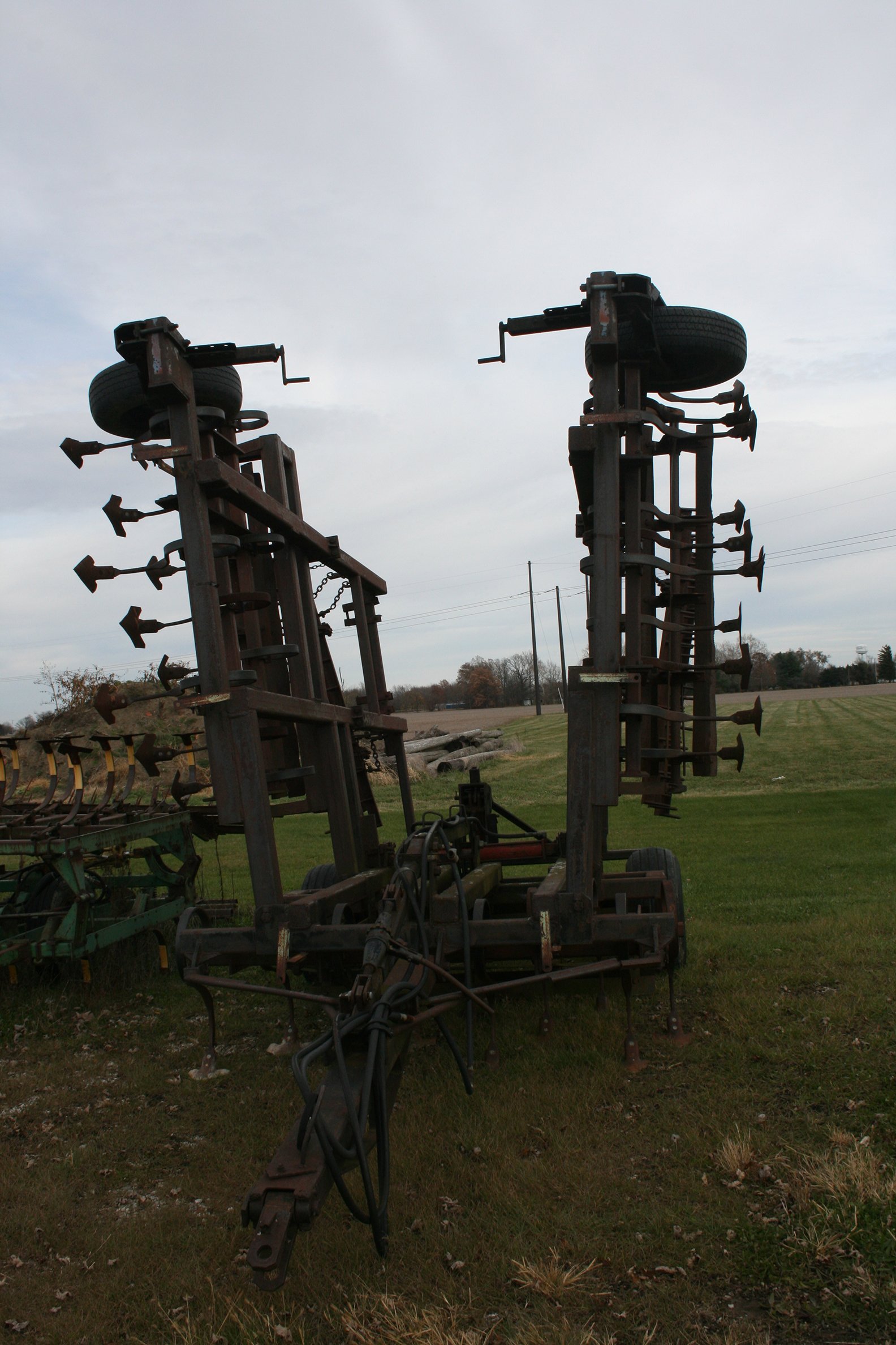 Property photo 21 - FARM EQUIPMENT AUCTION - SWAYZEE, IN