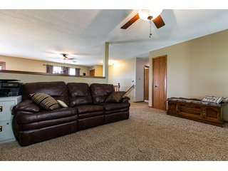 Property photo 25 - REAL ESTATE FOR SALE - BEAUTIFUL COUNTRY HOME - 2.75+/- ACRES