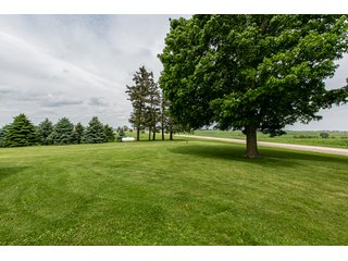 Property photo 18 - REAL ESTATE FOR SALE - BEAUTIFUL COUNTRY HOME - 2.75+/- ACRES