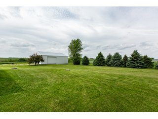 Property photo 17 - REAL ESTATE FOR SALE - BEAUTIFUL COUNTRY HOME - 2.75+/- ACRES