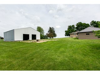 Property photo 11 - REAL ESTATE FOR SALE - BEAUTIFUL COUNTRY HOME - 2.75+/- ACRES