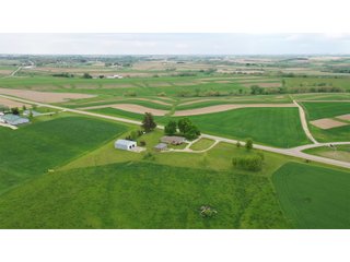 Property photo 5 - REAL ESTATE FOR SALE - BEAUTIFUL COUNTRY HOME - 2.75+/- ACRES