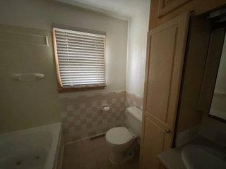 Property photo 21 - REAL ESTATE FOR SALE - BEAUTIFUL RURAL HOME WITH OUTBUILDINGS - 2 TOTAL ACRES - BENTON COUNTY, IN