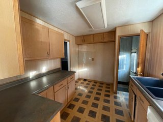 Property photo 13 - REAL ESTATE FOR SALE - BEAUTIFUL RURAL HOME WITH OUTBUILDINGS - 2 TOTAL ACRES - BENTON COUNTY, IN