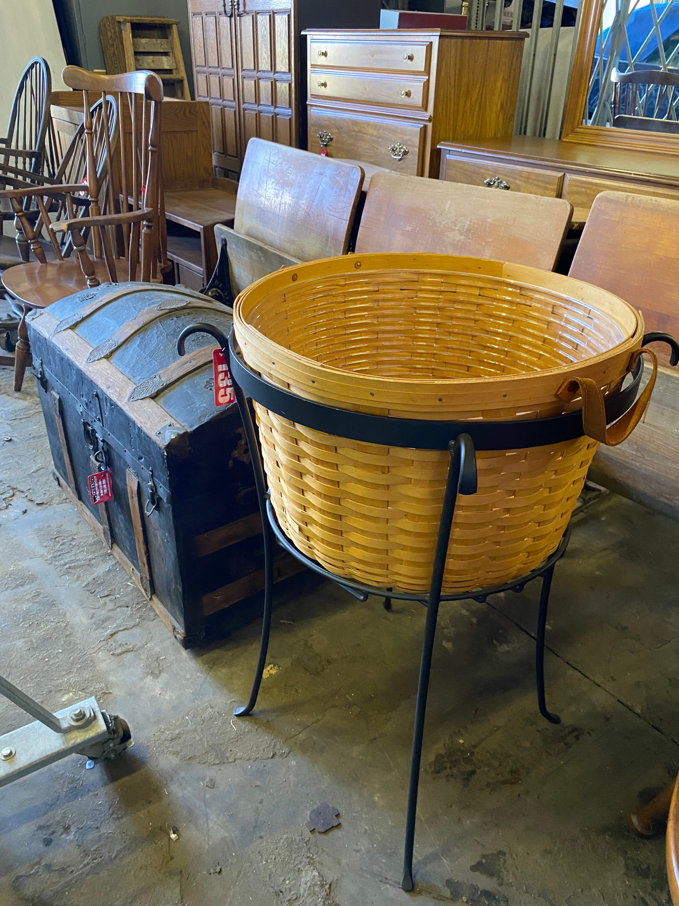 Property photo 15 - TIMED ONLINE ONLY ANTIQUE AND COLLECTIBLE AUCTION - MARSHALL COUNTY, INDIANA