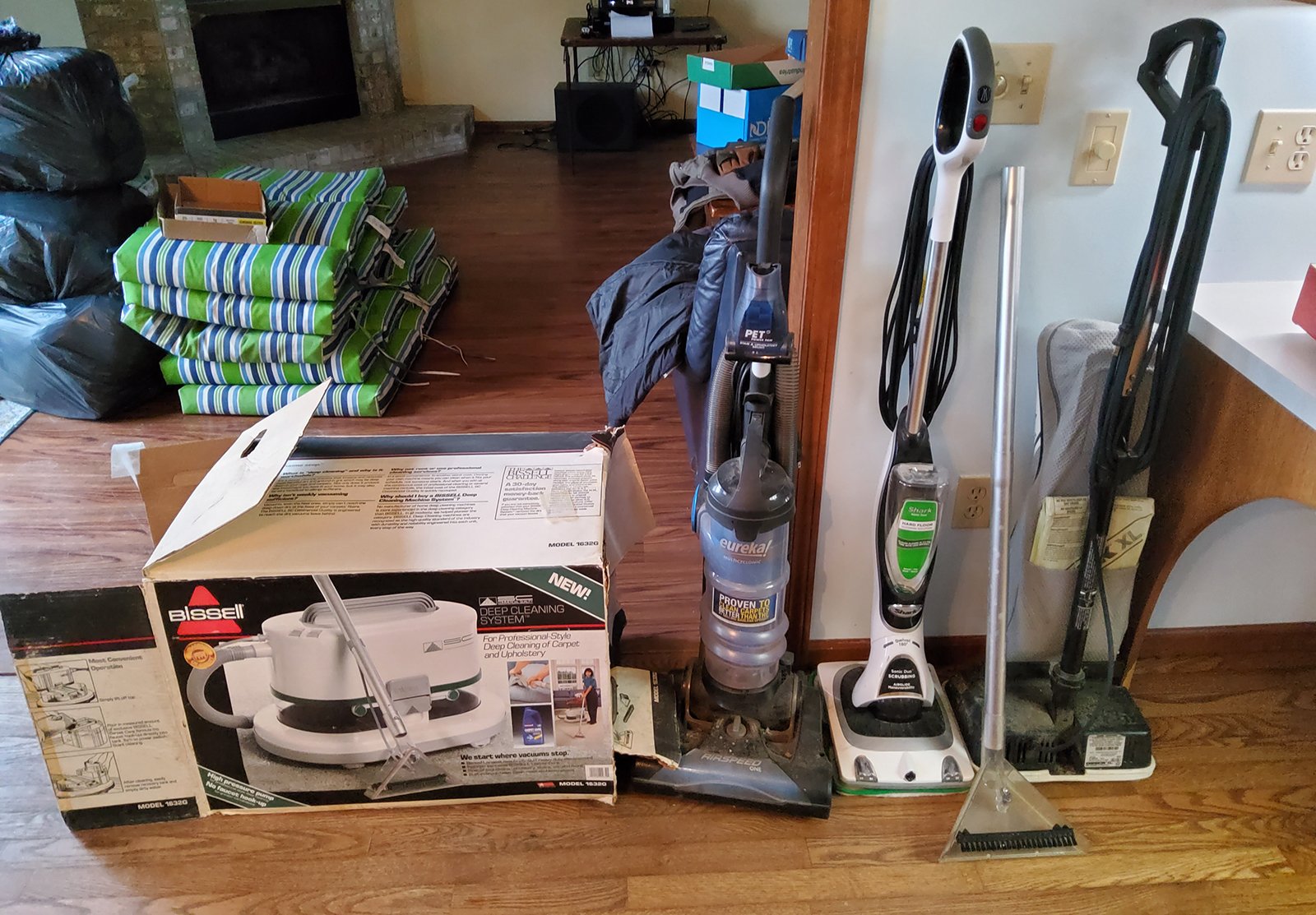 Property photo 77 - TIMED ONLINE ONLY AUCTION - PERSONAL PROPERTY - FORT WAYNE, IN