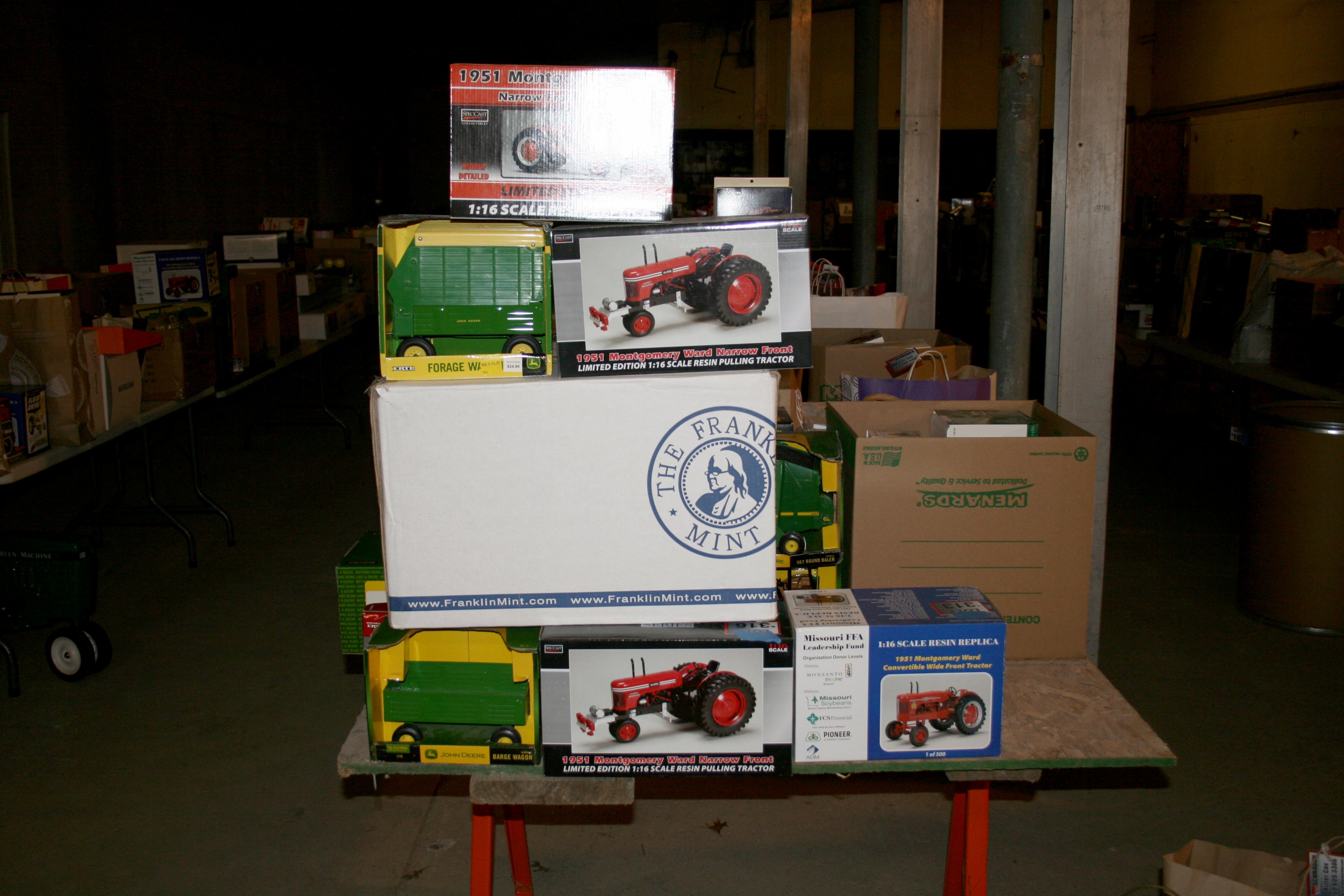 Property photo 3 - TIMED ONLINE ONLY AUCTION - PERSONAL PROPERTY - WHITLEY COUNTY, IN