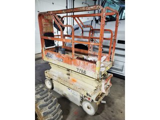 Property photo 32 - FARM EQUIPMENT AUCTION - WHITLEY COUNTY, INDIANA