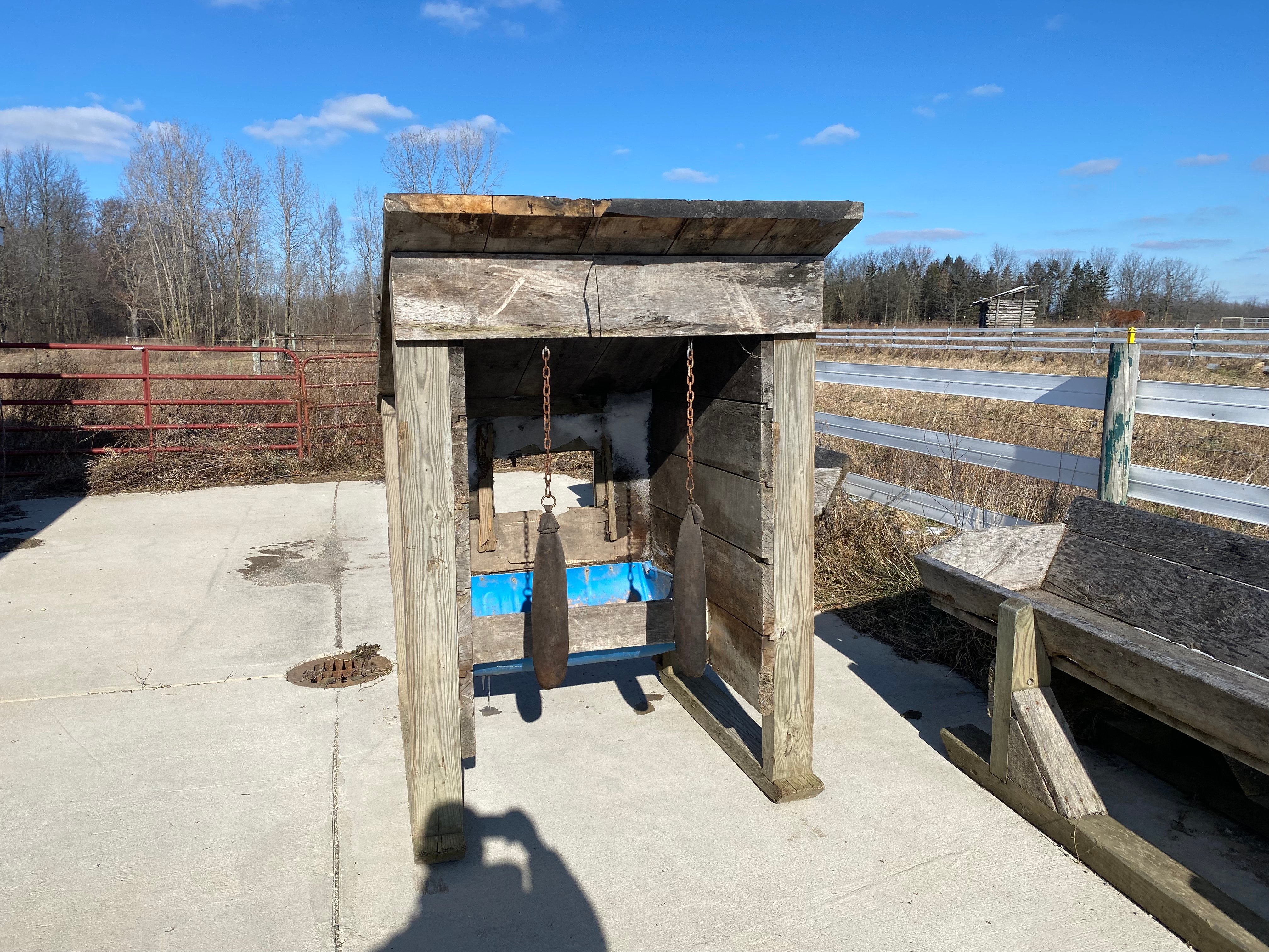 Property photo 18 - TIMED ONLINE ONLY MARCH CONSIGNMENT AUCTION