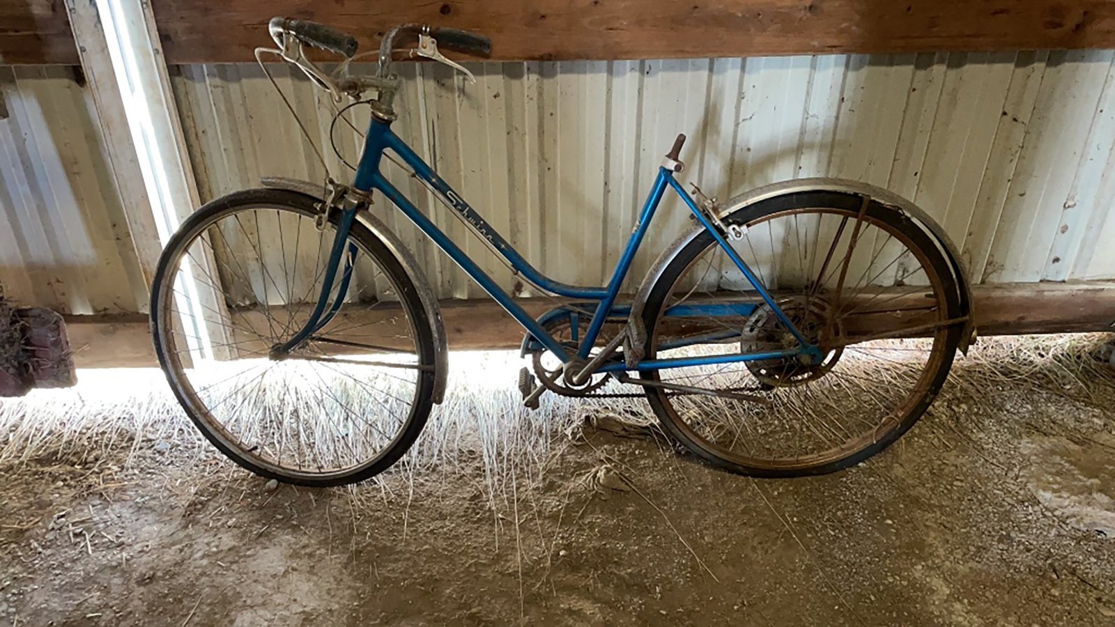 Property photo 323 - TIMED ONLINE ONLY - PERSONAL PROPERTY AUCTION - HOAGLAND, IN