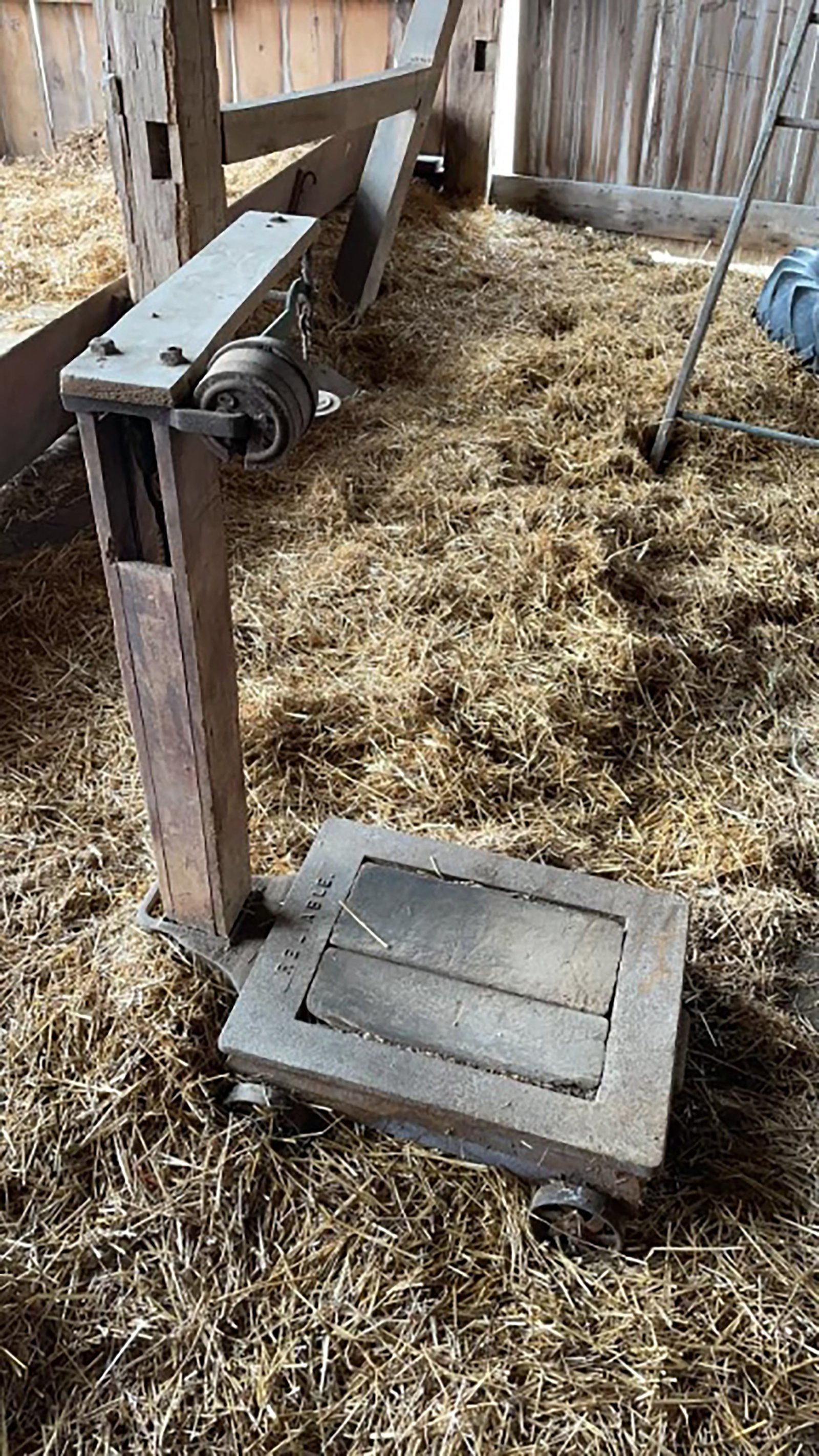 Property photo 329 - TIMED ONLINE ONLY - PERSONAL PROPERTY AUCTION - HOAGLAND, IN