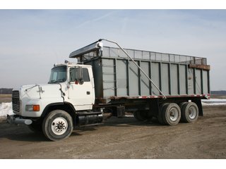 Property photo 64 - FARM EQUIPMENT AUCTION IN GENEVA, IN