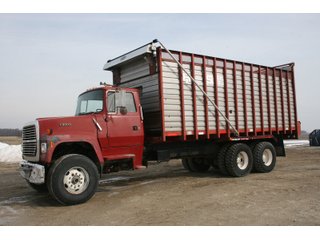 Property photo 66 - FARM EQUIPMENT AUCTION IN GENEVA, IN