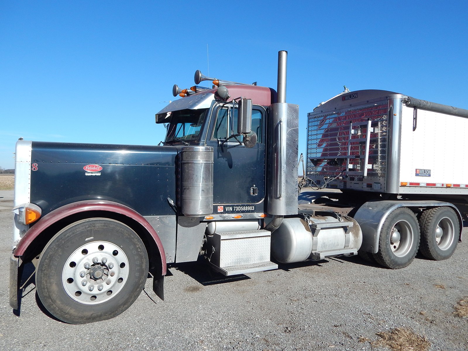 Property photo 24 - ABSOLUTE FARM EQUIPMENT AUCTION IN LAKE COUNTY, IN
