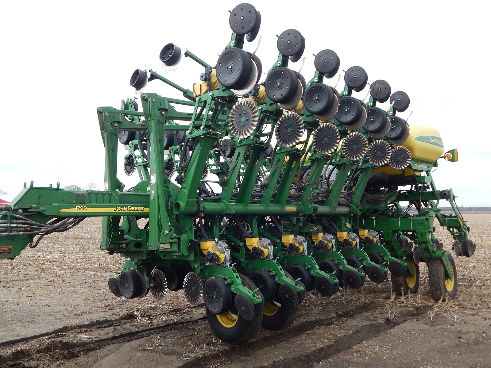 Property photo 22 - ABSOLUTE FARM EQUIPMENT AUCTION IN LAKE COUNTY, IN