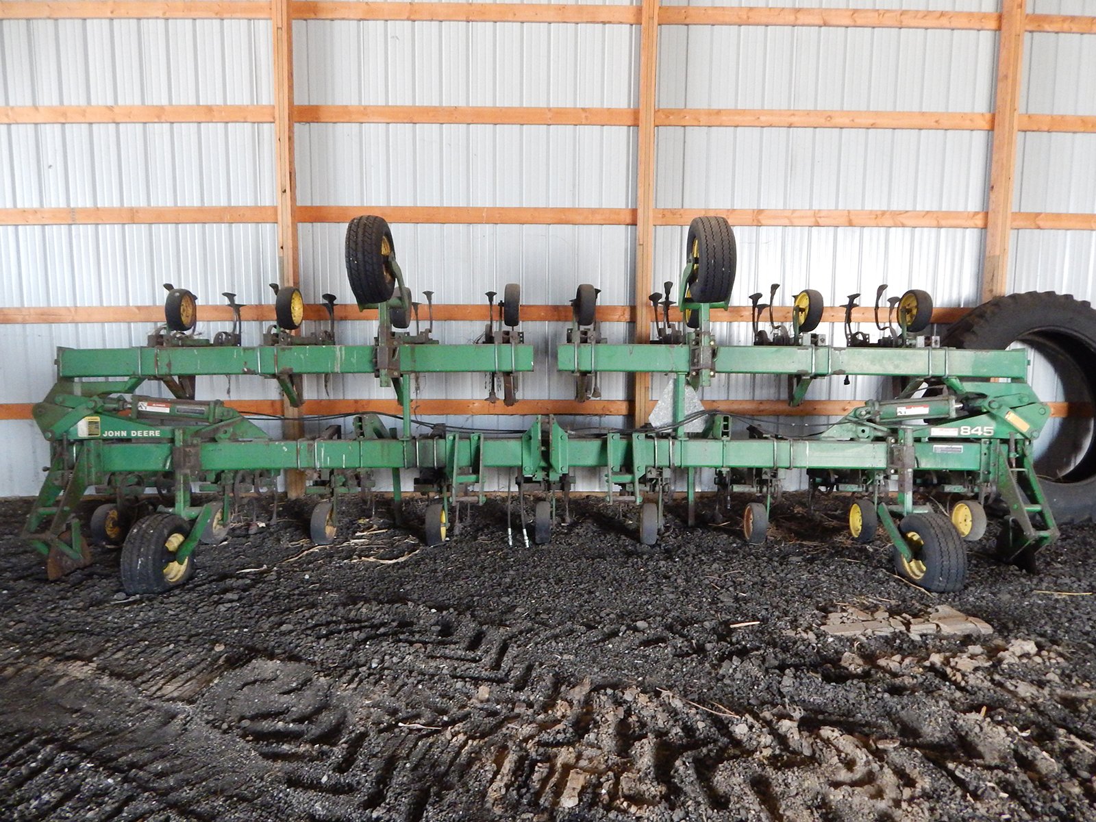 Property photo 16 - ABSOLUTE FARM EQUIPMENT AUCTION IN LAKE COUNTY, IN