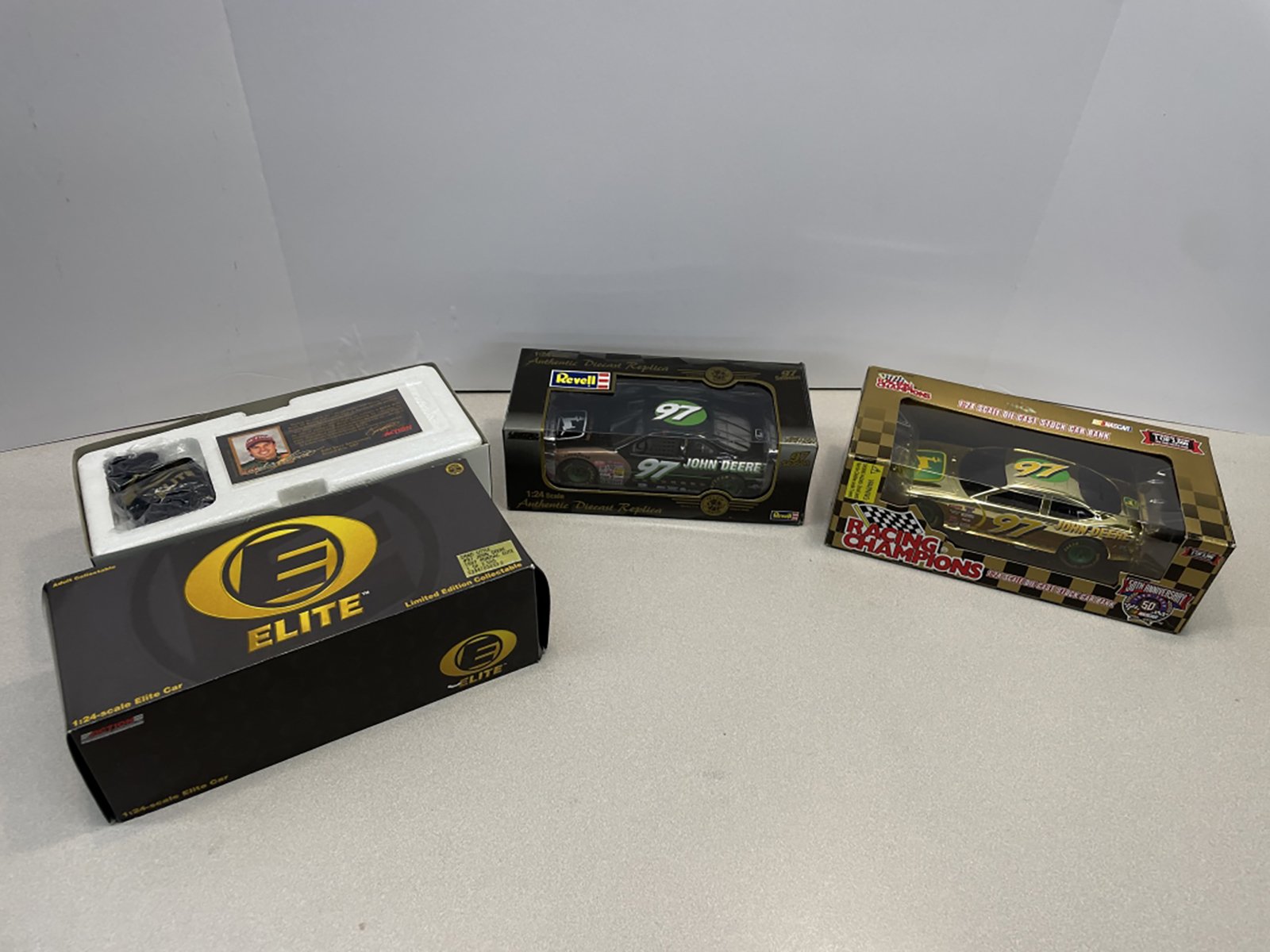 Property photo 151 - AREA COLLECTORS ONLINE ONLY AUCTION IN FORT WAYNE, IN