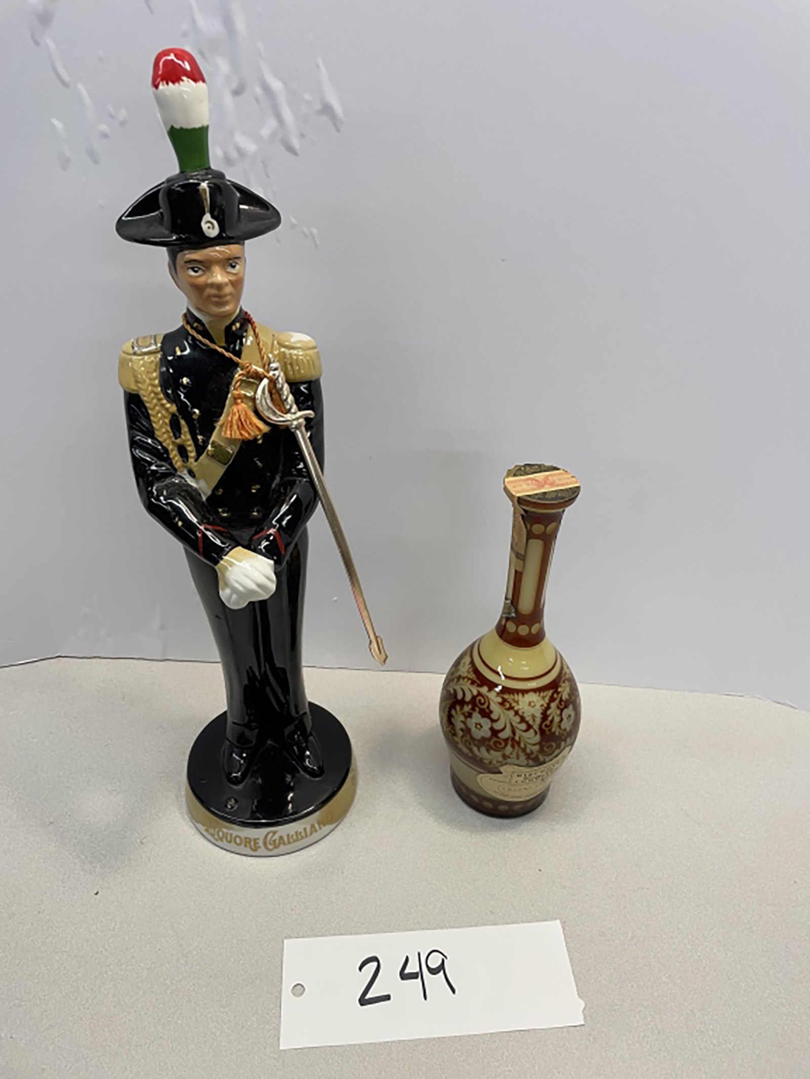 Property photo 182 - AREA COLLECTORS ONLINE ONLY AUCTION IN FORT WAYNE, IN