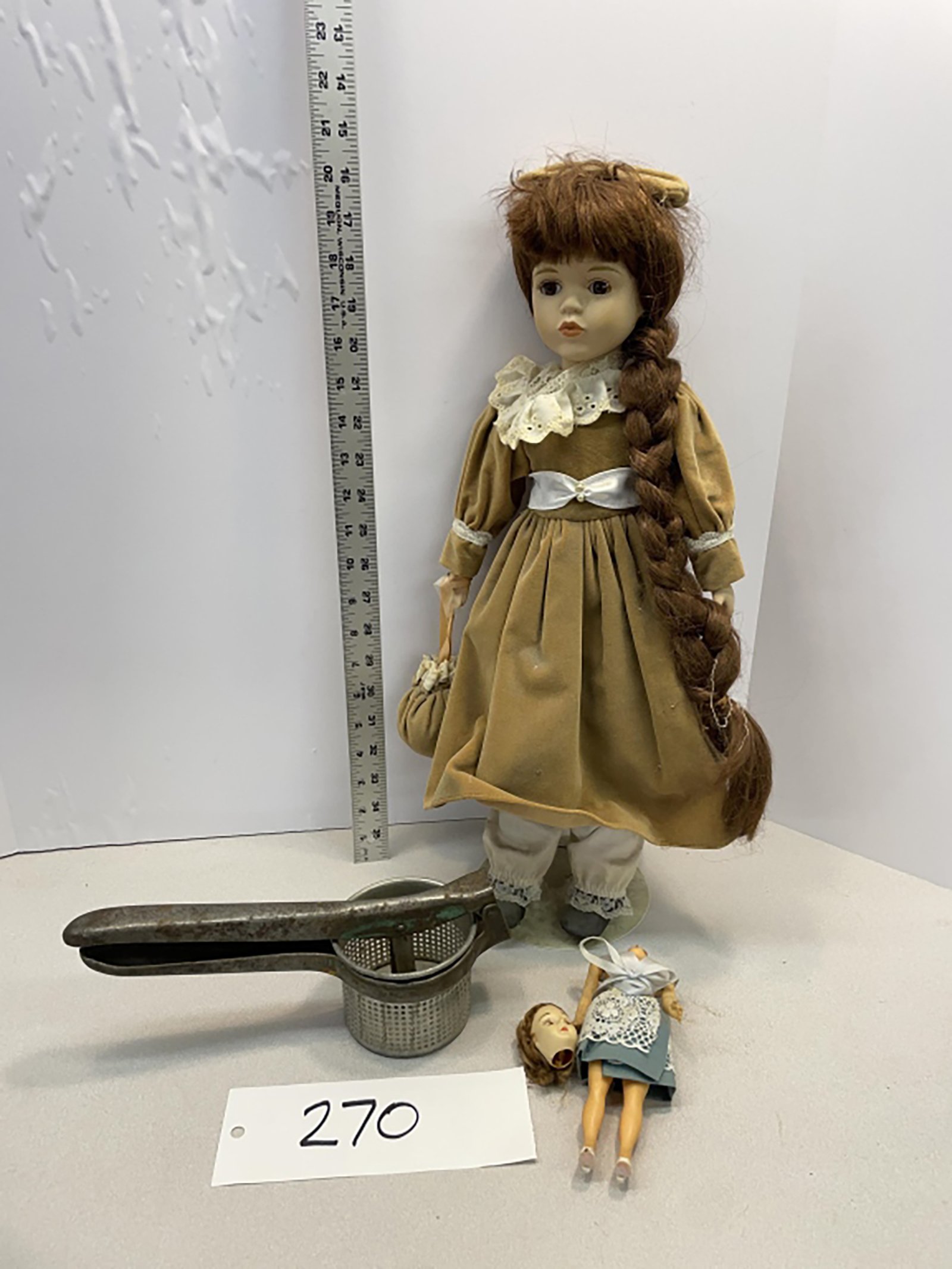 Property photo 204 - AREA COLLECTORS ONLINE ONLY AUCTION IN FORT WAYNE, IN
