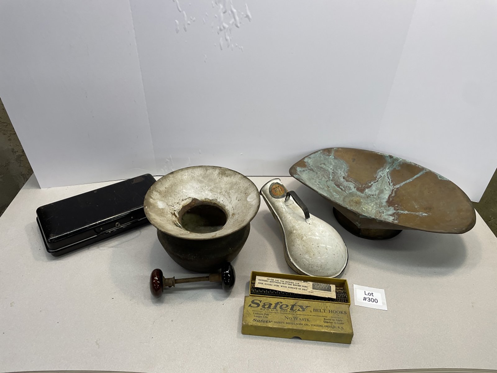 Property photo 235 - AREA COLLECTORS ONLINE ONLY AUCTION IN FORT WAYNE, IN