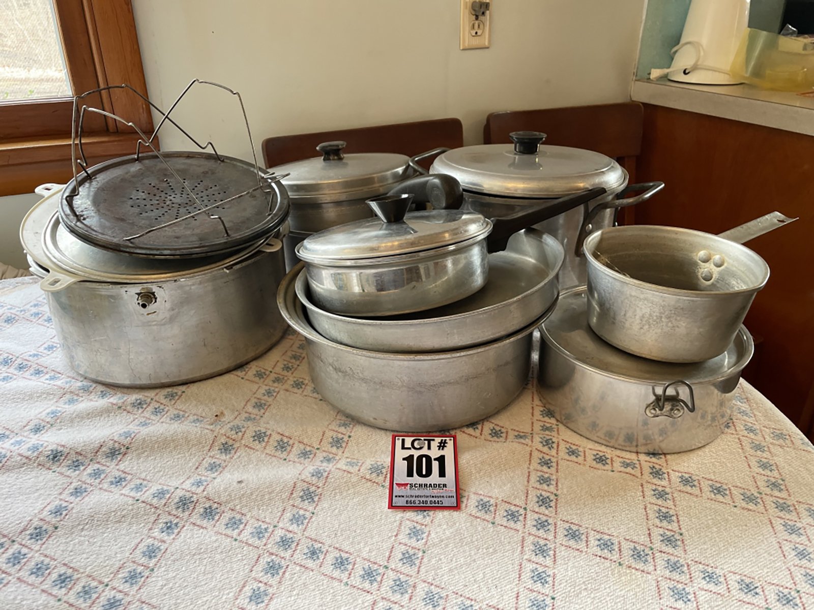 Property photo 4 - TIMED ONLINE ONLY - PERSONAL PROPERTY AUCTION IN WHITLEY COUNTY, IN