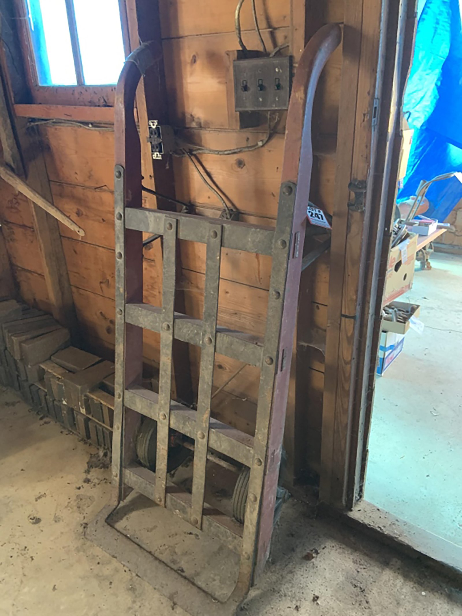 Property photo 168 - TIMED ONLINE ONLY - PERSONAL PROPERTY AUCTION IN WHITLEY COUNTY, IN