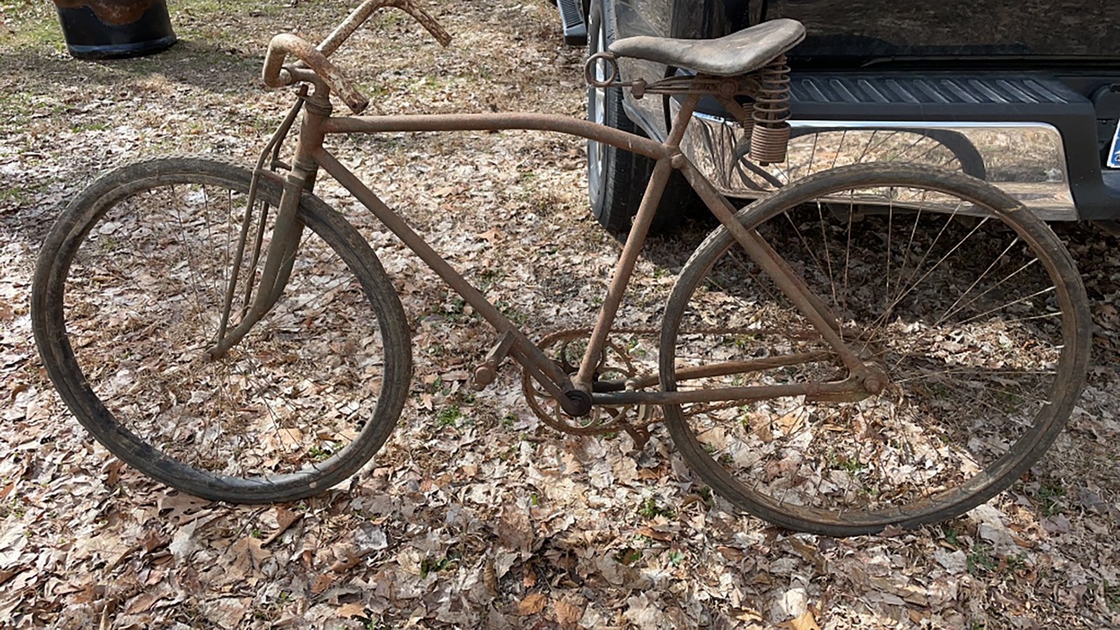 Property photo 187 - TIMED ONLINE ONLY - PERSONAL PROPERTY AUCTION IN WHITLEY COUNTY, IN