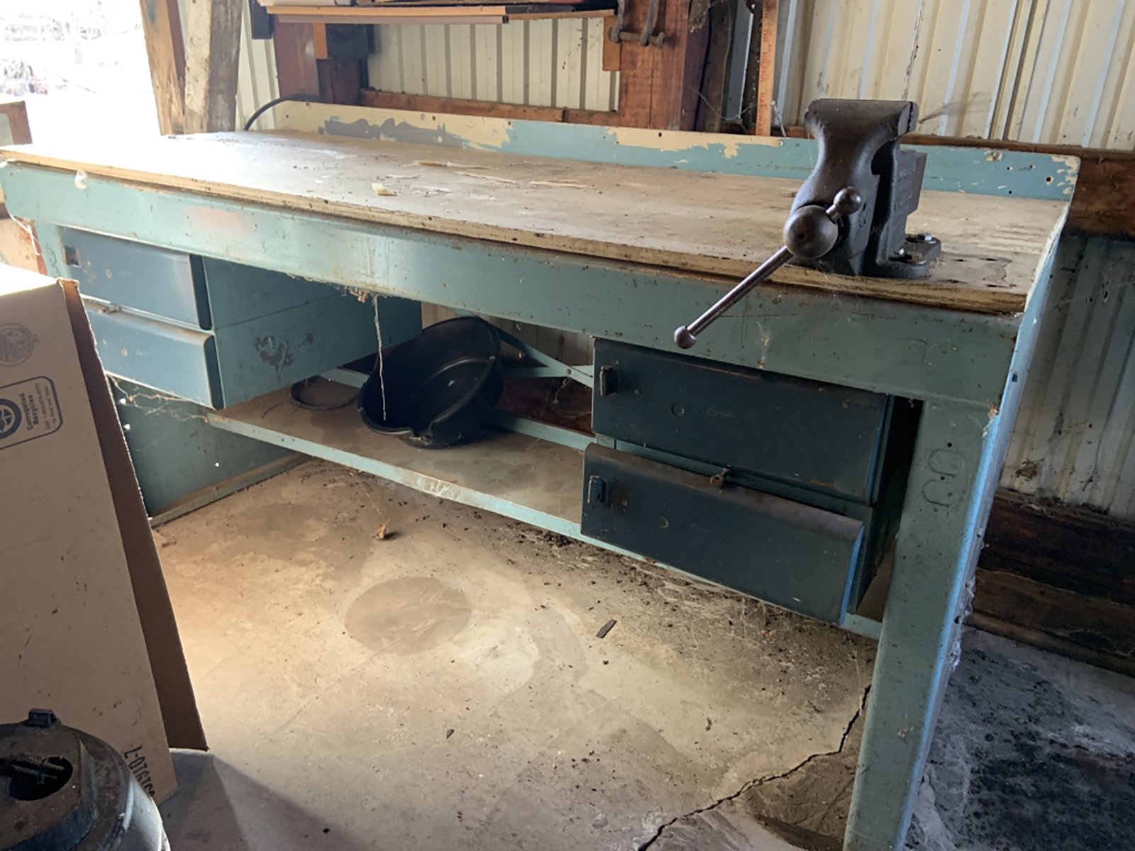 Property photo 195 - TIMED ONLINE ONLY - PERSONAL PROPERTY AUCTION IN WHITLEY COUNTY, IN