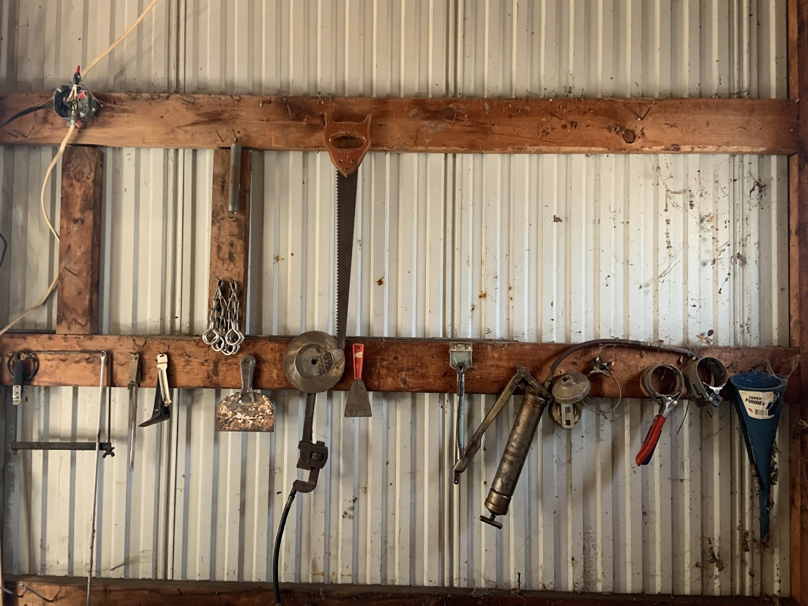 Property photo 200 - TIMED ONLINE ONLY - PERSONAL PROPERTY AUCTION IN WHITLEY COUNTY, IN