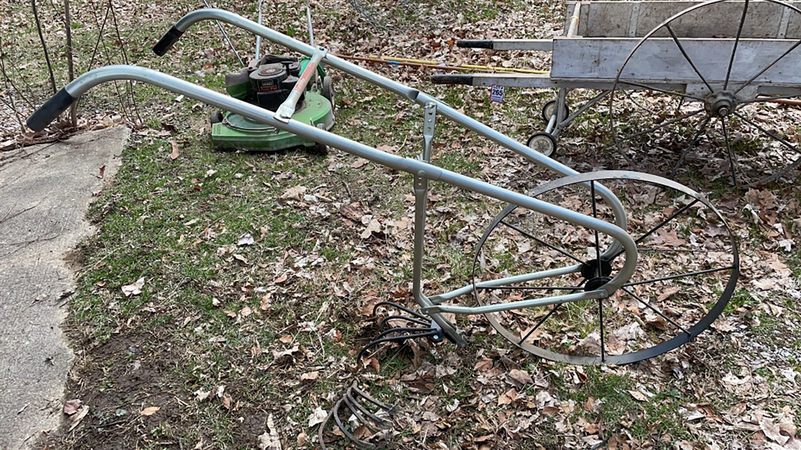 Property photo 208 - TIMED ONLINE ONLY - PERSONAL PROPERTY AUCTION IN WHITLEY COUNTY, IN