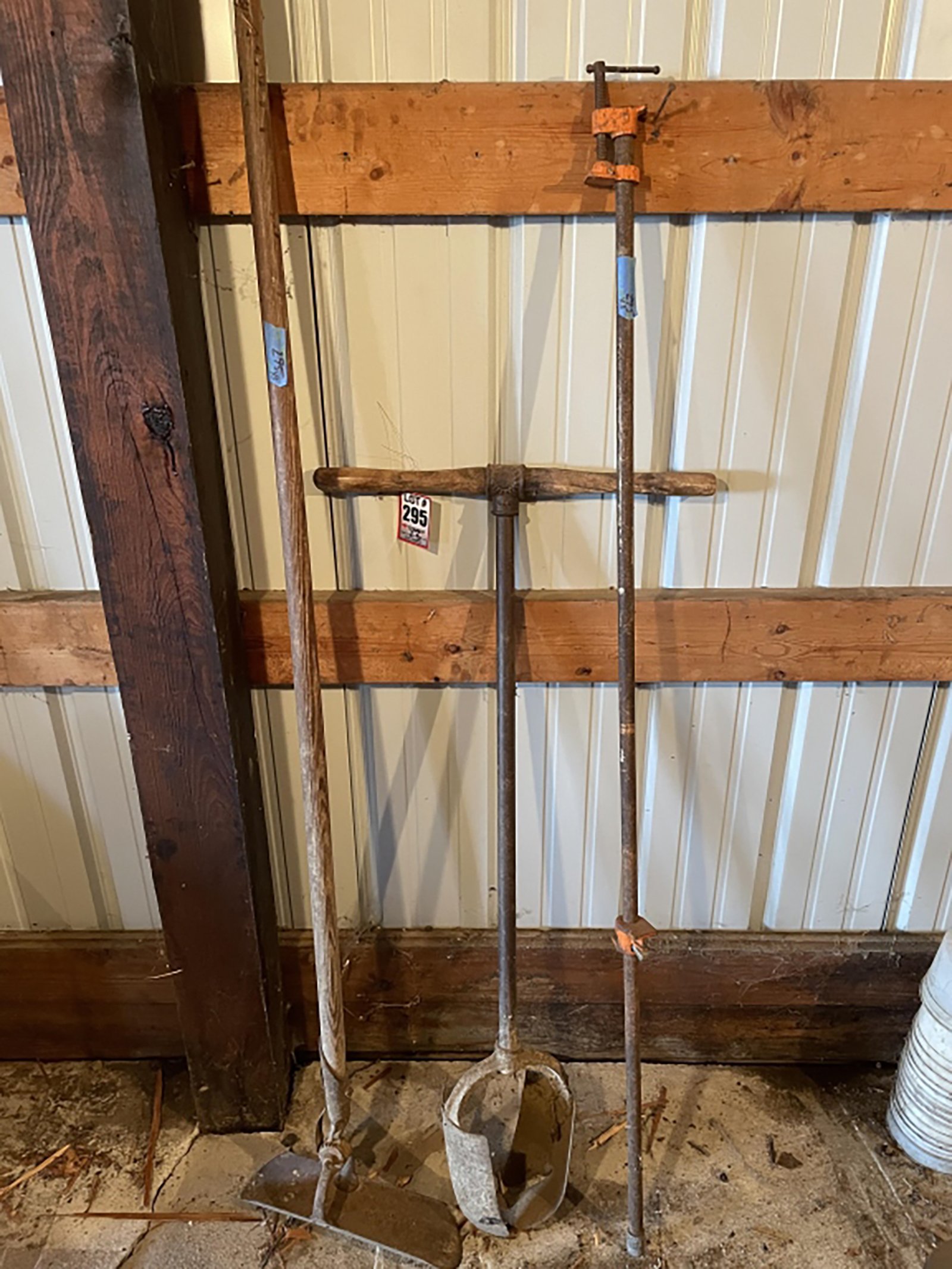 Property photo 218 - TIMED ONLINE ONLY - PERSONAL PROPERTY AUCTION IN WHITLEY COUNTY, IN