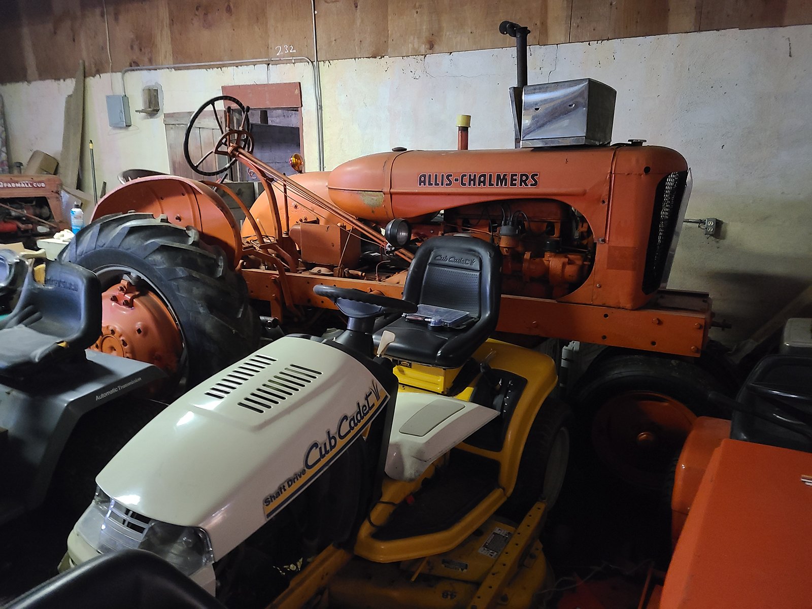 Property photo 8 - FARM EQUIPMENT AUCTION IN PAW PAW, MICHIGAN