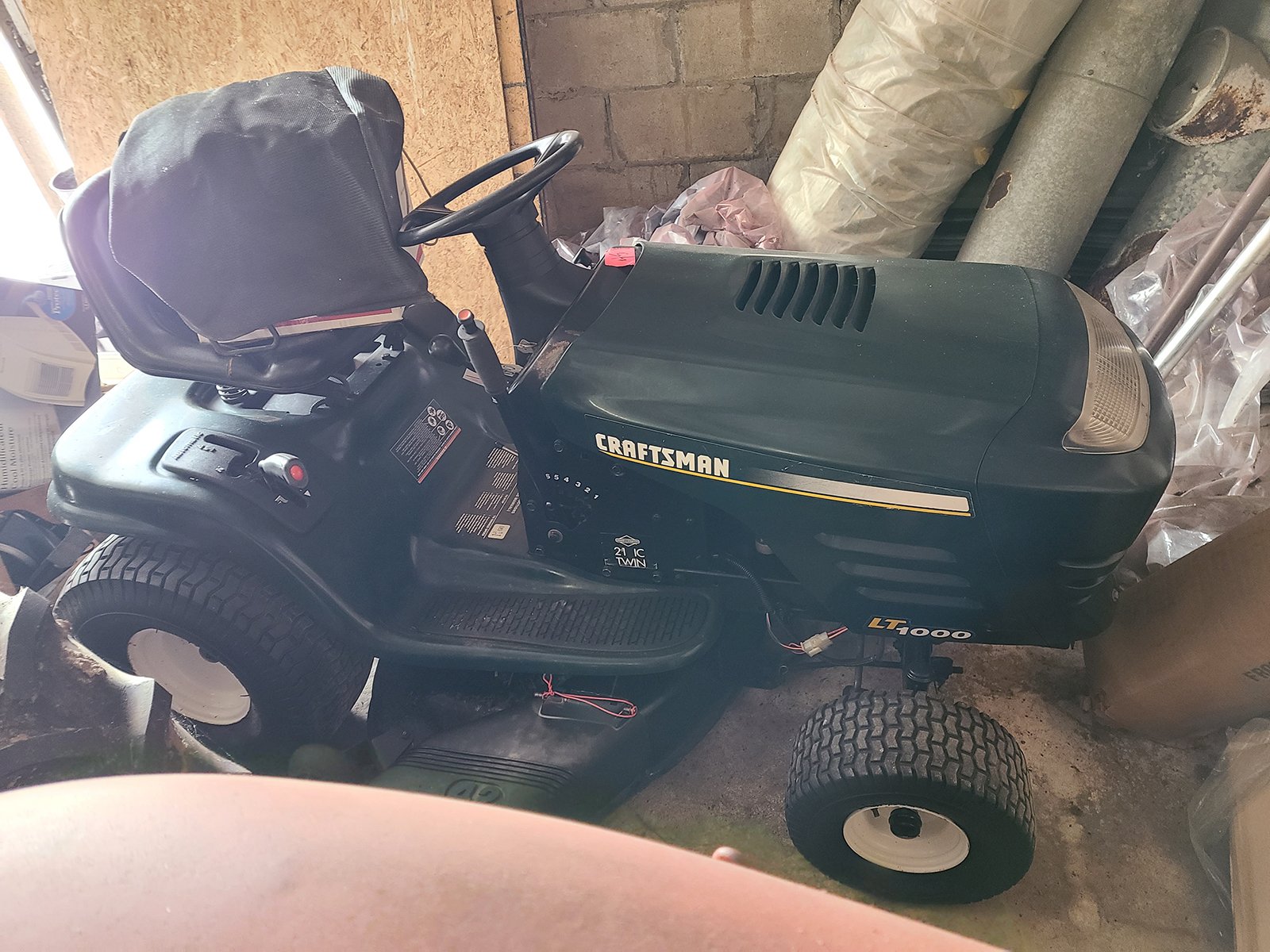 Property photo 34 - FARM EQUIPMENT AUCTION IN PAW PAW, MICHIGAN