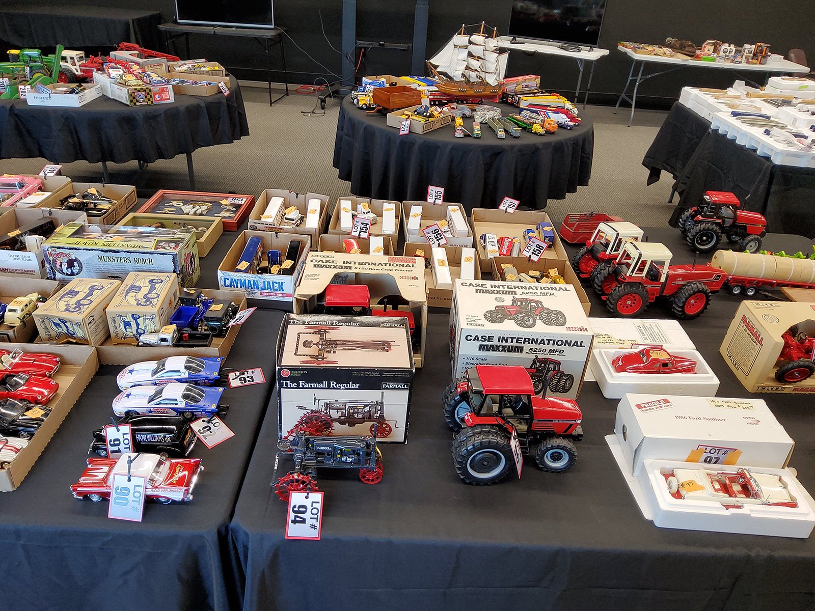 Property photo 5 - TIMED ONLINE ONLY AUCTION IN WHITLEY COUNTY, IN