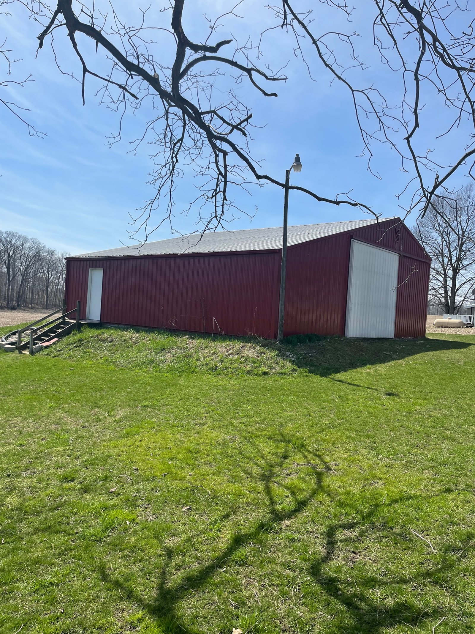 Property photo 2 - TIMED ONLINE ONLY REAL ESTATE AUCTION 1.84 +/- ACRES OFFERED IN 1 TRACT IN WHITLEY COUNTY, IN
