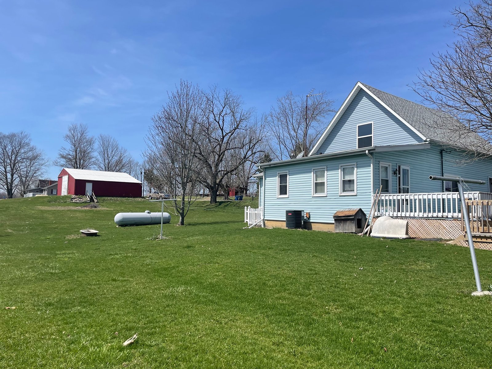 Property photo 4 - TIMED ONLINE ONLY REAL ESTATE AUCTION 1.84 +/- ACRES OFFERED IN 1 TRACT IN WHITLEY COUNTY, IN