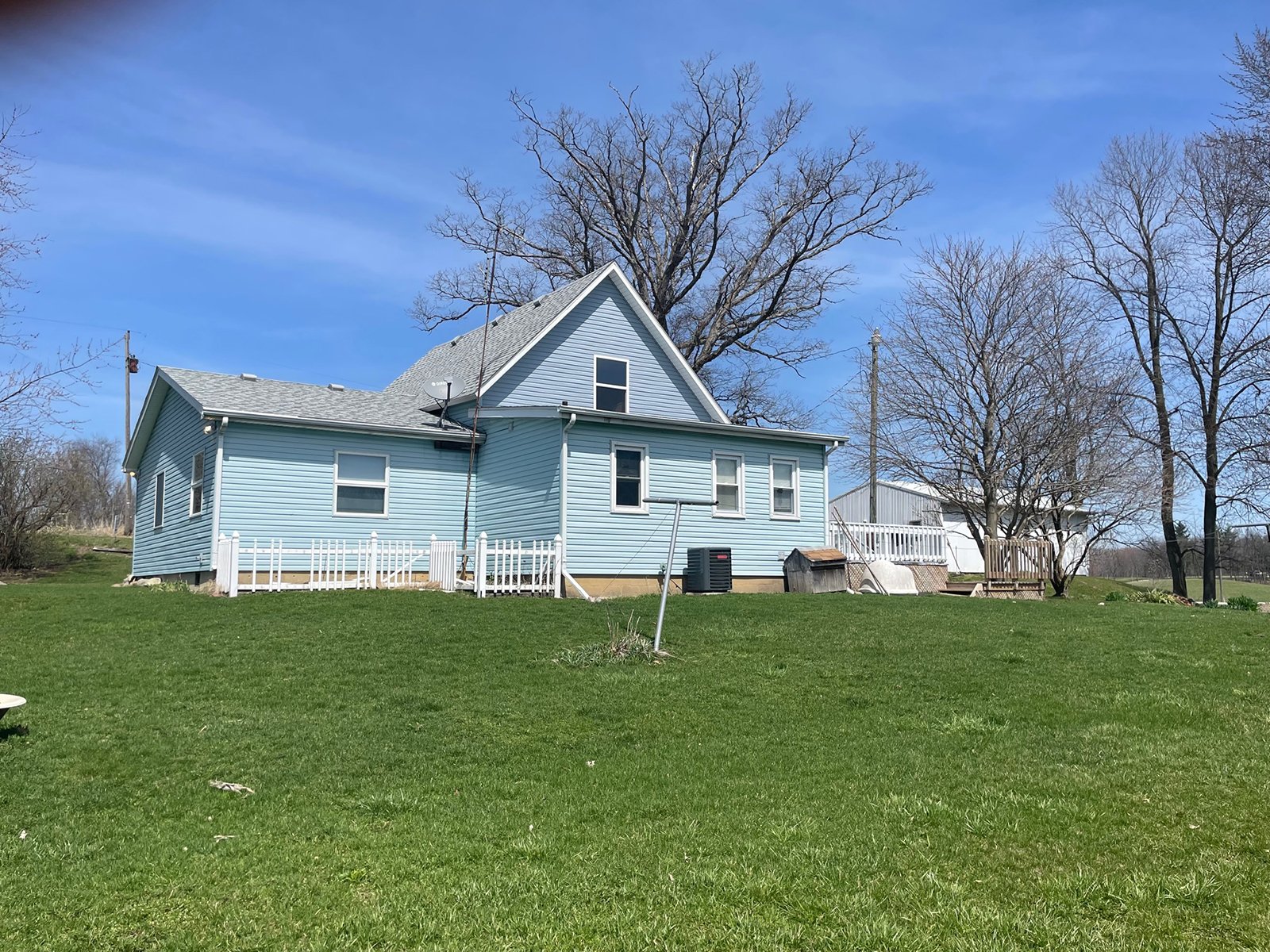 Property photo 5 - TIMED ONLINE ONLY REAL ESTATE AUCTION 1.84 +/- ACRES OFFERED IN 1 TRACT IN WHITLEY COUNTY, IN