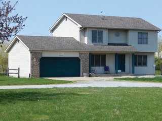 Property photo 1 - REAL ESTATE AUCTION 4.63+/- ACRES OFFERED IN 1 TRACT IN WHITLEY COUNTY, IN