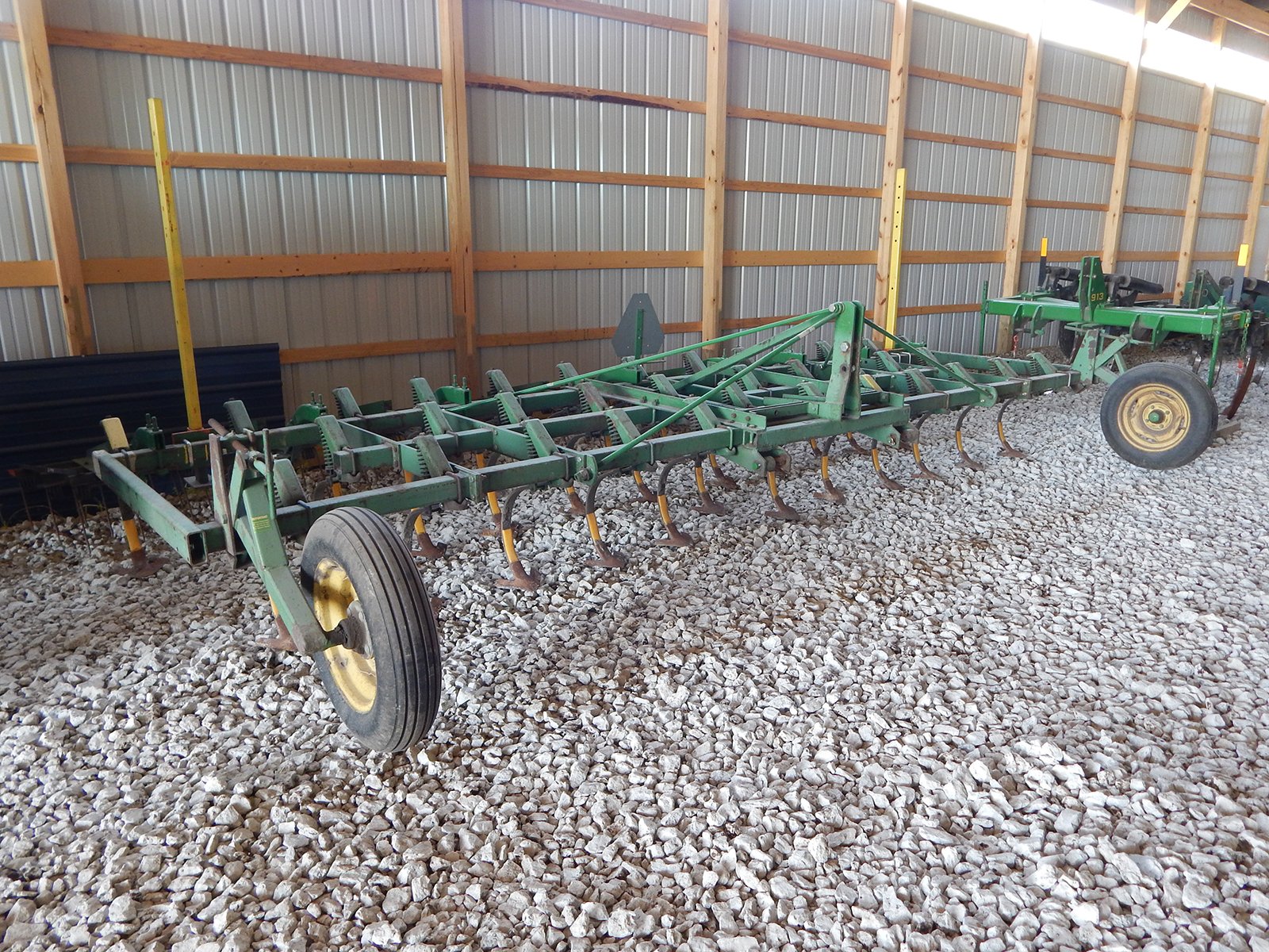 Property photo 20 - FARM EQUIPMENT AUCTION IN PULASKI COUNTY, IN