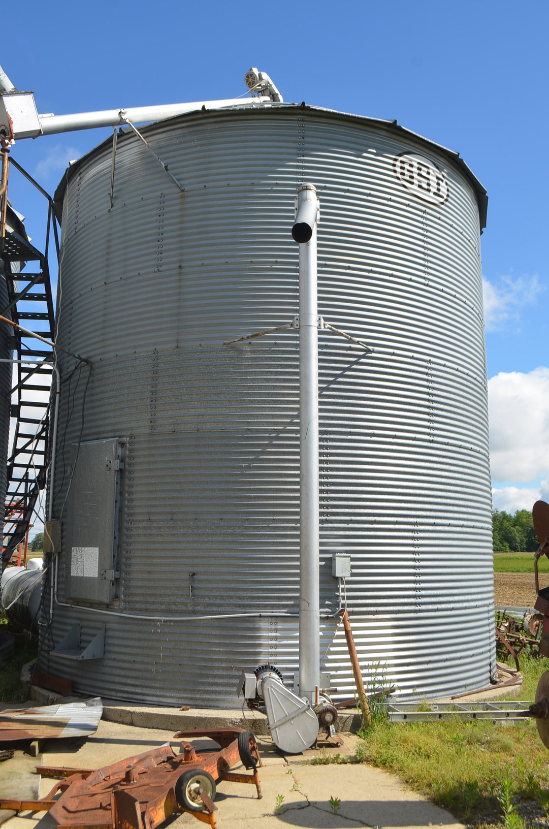 Property photo 60 - FARM EQUIPMENT AUCTION IN DEKALB COUNTY, INDIANA