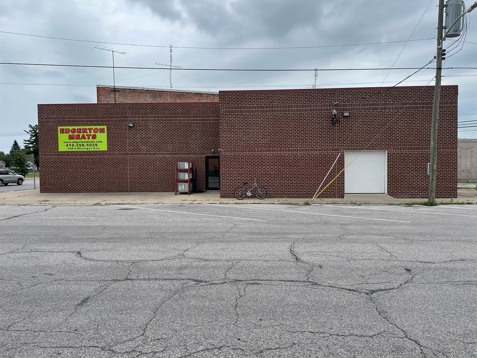 Property photo 12 - Sealed Bid Commercial Retail Property Auction in Edgerton, OH