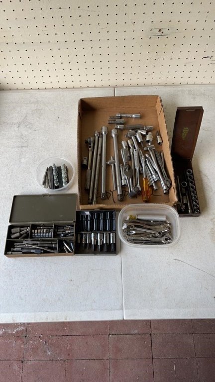 Property photo 52 - TIMED ONLINE ONLY PERSONAL PROPERTY AUCTION IN ALLEN COUNTY, INDIANA